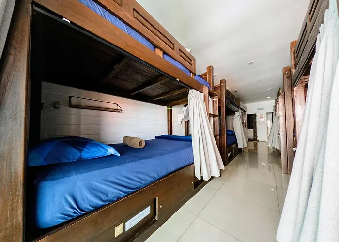 Back Home Backpackers Bangkok